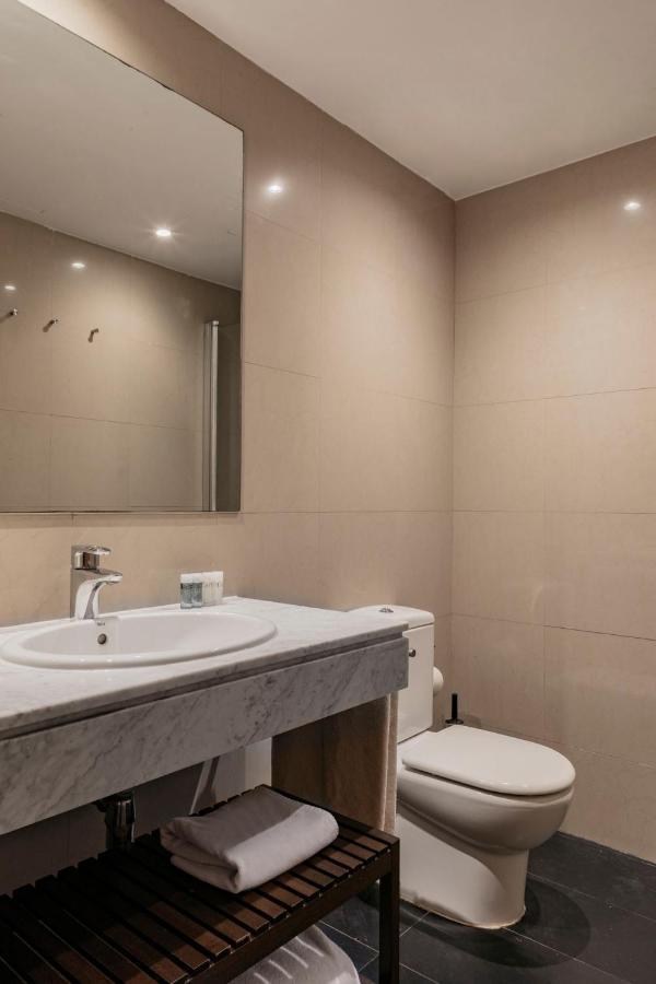 Executive Two-Bedroom Apartment,1197480430:JPEG